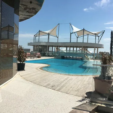 Seaside Holiday מאמאיה