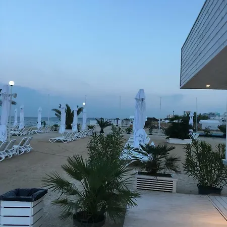 דירה Seaside Holiday
